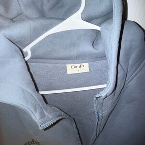 Comfrt UNISEX Gray Blue Sweater